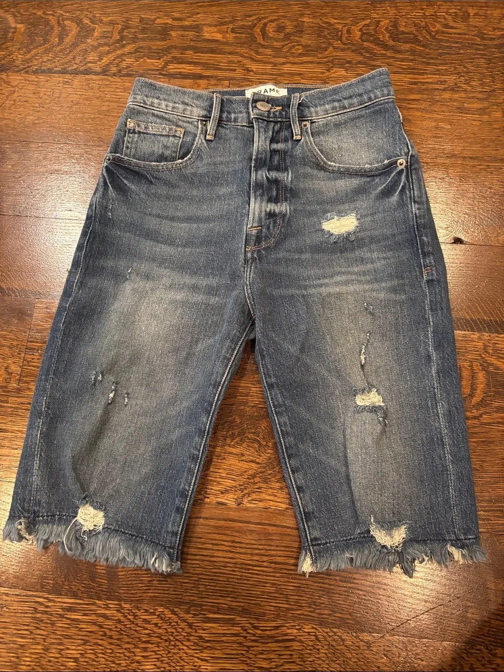 Frame Denim Women’s Distressed Blue Denim Knee-Length Shorts Size 25